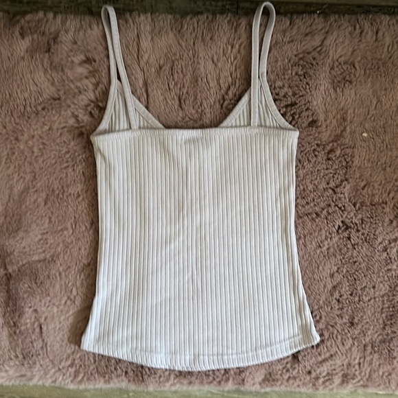 Tank top with button details - Picture 2 of 2
